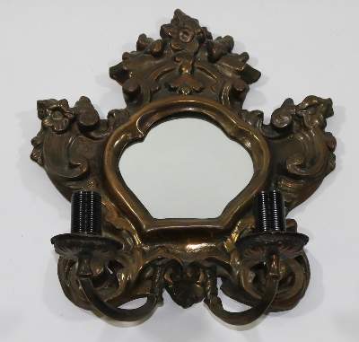 Bild Nr.2: 132-1951 3 Wandleuchten.: (Varia)