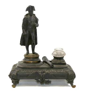 Bild Nr.1: 132-2005 Napoleon Schreibtischgarnitur.: (Varia)