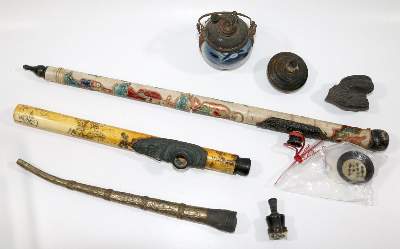 Bild Nr.2: 132-2110 Fu Lu Shou Opiumpfeife.: (Asiatika, China)