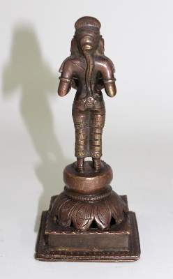 Bild Nr.2: 132-2122 Indien figürliche Öllampe: (Asiatika, Indien)