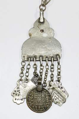 Bild Nr.2: 132-2131 Halskette mit Münze: (Asiatika, Schmuck)