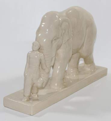 Bild Nr.2: 132-2177 Elefant mit Führer: (Porzellan u. Keramik)