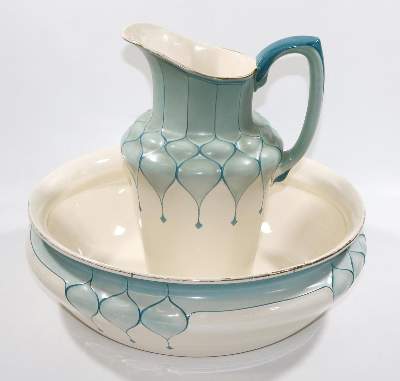 Bild Nr.1: 132-2205 Villeroy & Boch: (Porzellan u. Keramik, Fayencen, Waschgarnituren)