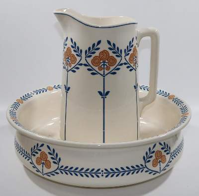 Bild Nr.5: 132-2205 Villeroy & Boch: (Porzellan u. Keramik, Fayencen, Waschgarnituren)