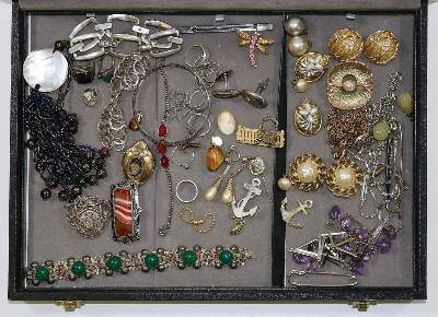 Bild Nr.3: 132-2227 Antikschmuck, Silberschmuck,: (Schmuck)