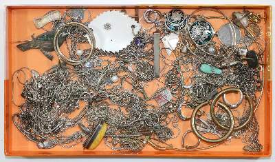 Bild Nr.4: 132-2241 Gold- u. Silberschmuck.: (Schmuck)