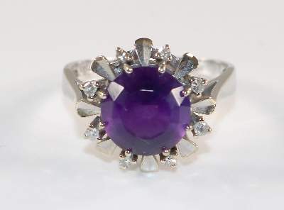 Bild Nr.1: 132-2248 Brillant- Amethystring 585 WG.: (Schmuck, Ringe)