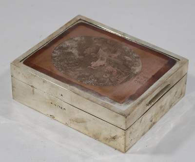 Bild Nr.2: 132-2281 Zigarrettenbox.: (Silber)