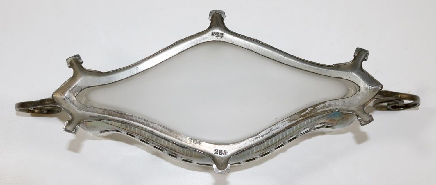 Große Abbildung Nr.3: 133-1788 Zinnschale mit Glaseinsatz: (Varia)
