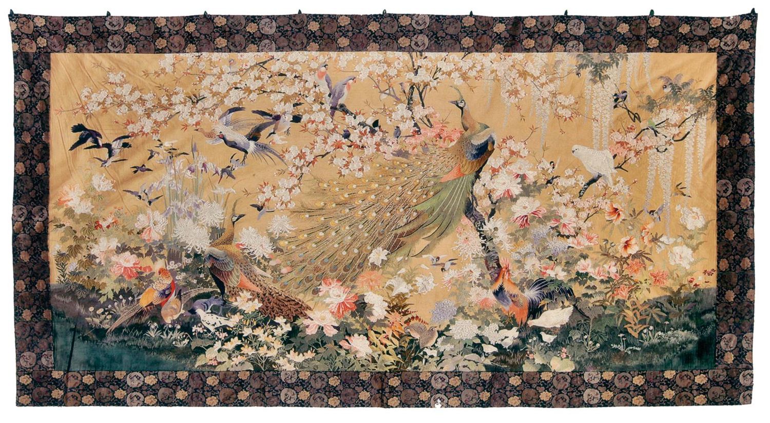 Große Abbildung Nr.1: 133-2005 Großer Seiden-Wandbehang. (Teppiche)