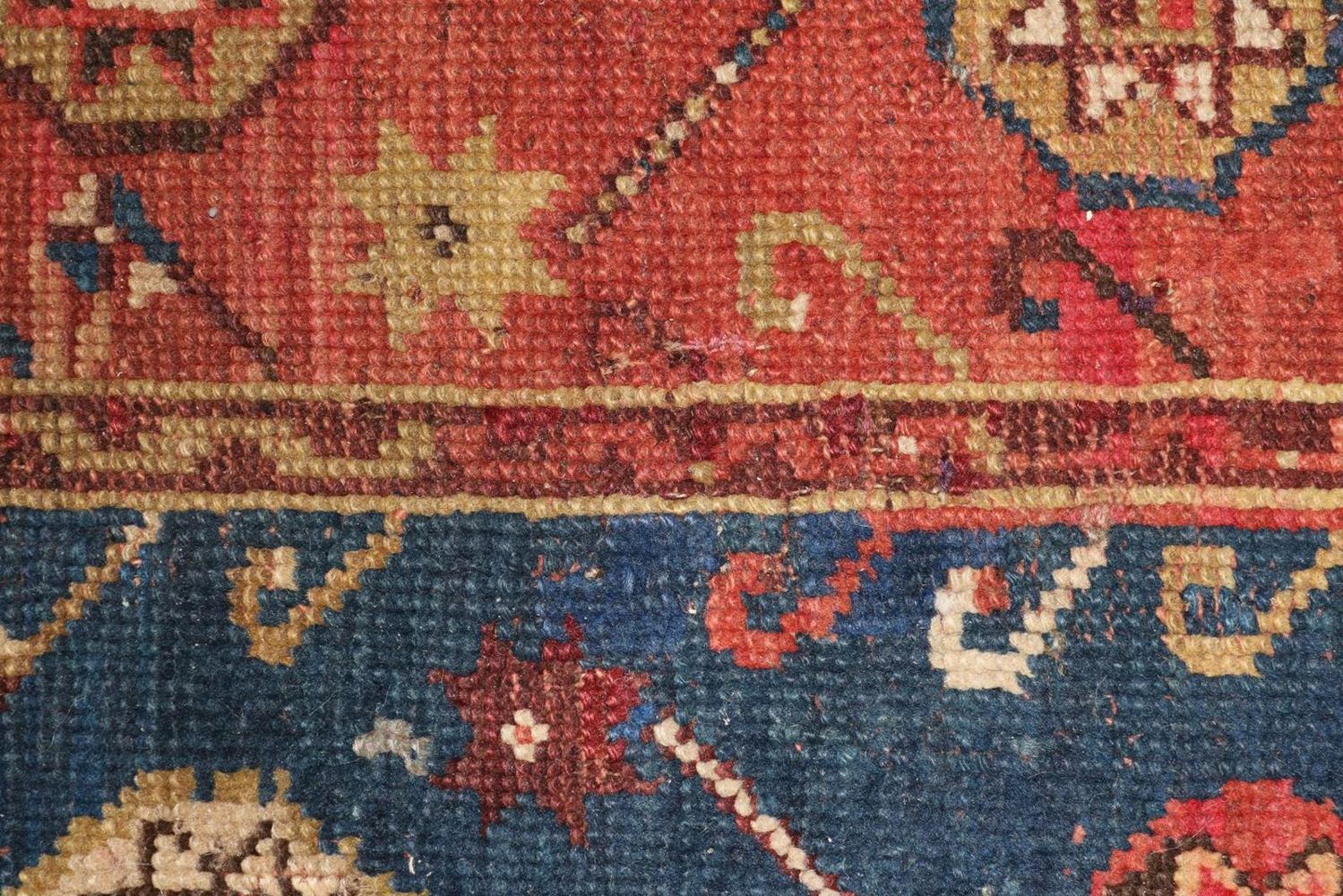 Große Abbildung Nr.8: 133-2006 Megri-Teppich.: (Teppiche)