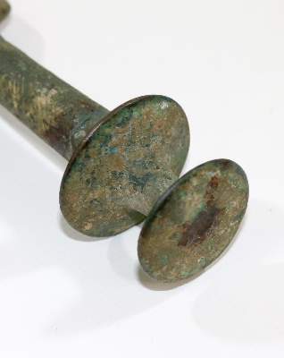 Bild Nr.2: 133-1737 Bronzeschwert.: (Varia, Ausgrabungen)