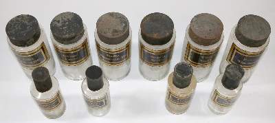 Bild Nr.2: 133-1845 Apothekerdose, Zehn Stück,: (Glas, Pharmazie)