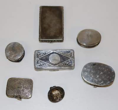 Bild Nr.3: 133-1971 6 silbene Pillendosen: (Silber)