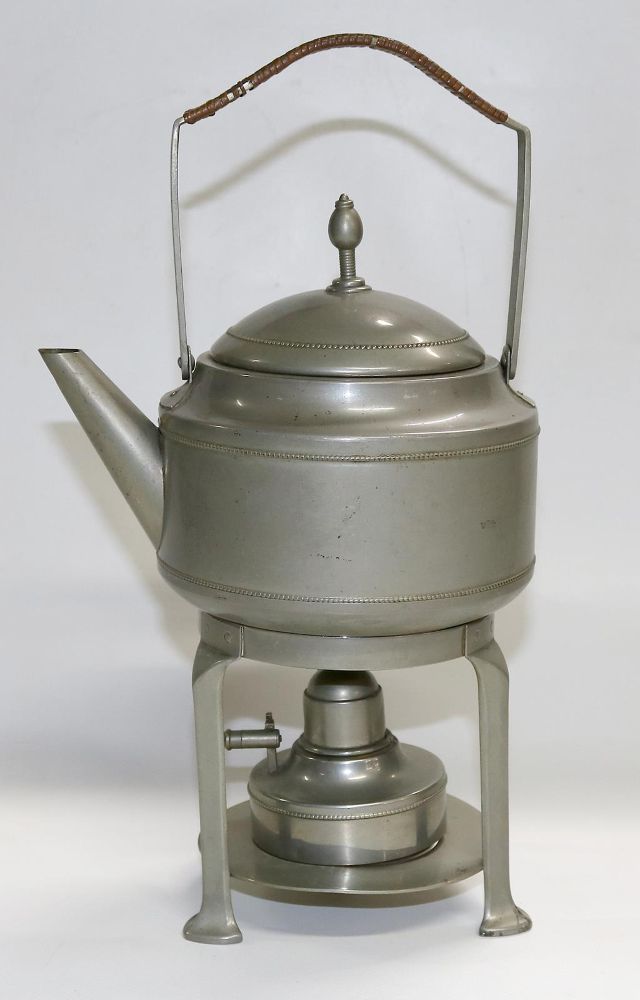 Große Abbildung Nr.1: 134-2141 Teekanne: (Varia, Art Deco)