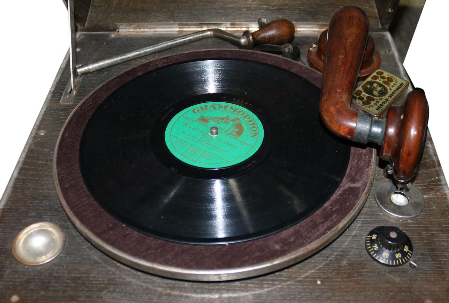 Große Abbildung Nr.2: 134-2175 Grammophon Vox mit: (Varia, Musikinstrumente)