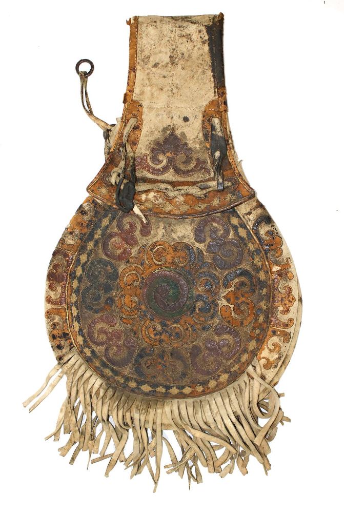 Große Abbildung Nr.4: 134-2299 Tibetische Ledersatteldecke: (Asiatika)