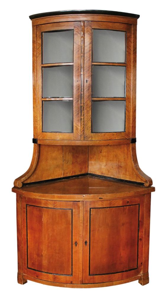 Große Abbildung Nr.1: 134-2331 Eckvitrinenschrank,: (Möbel)