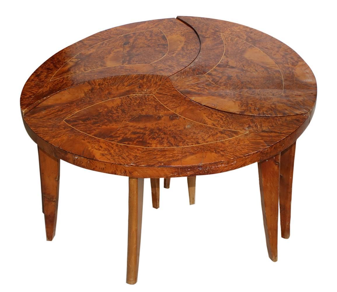 Große Abbildung Nr.1: 134-2353 Runder Tisch,: (Möbel)