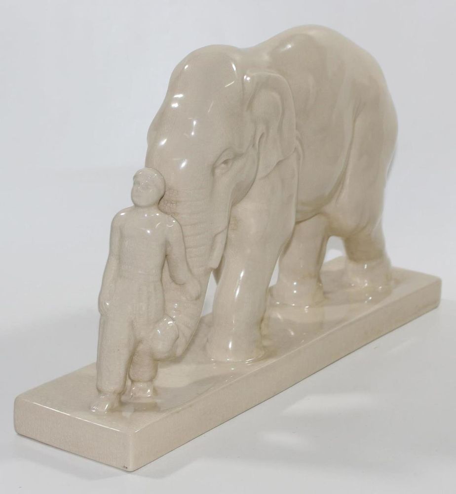 Große Abbildung Nr.2: 134-2373 Elefant mit Führer: (Porzellan u. Keramik)
