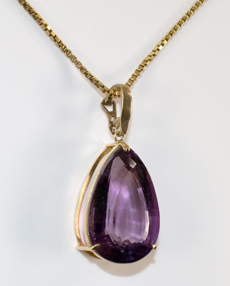 Große Abbildung Nr.1: 134-2403 Amethystanhänger.: (Schmuck, Anhänger)