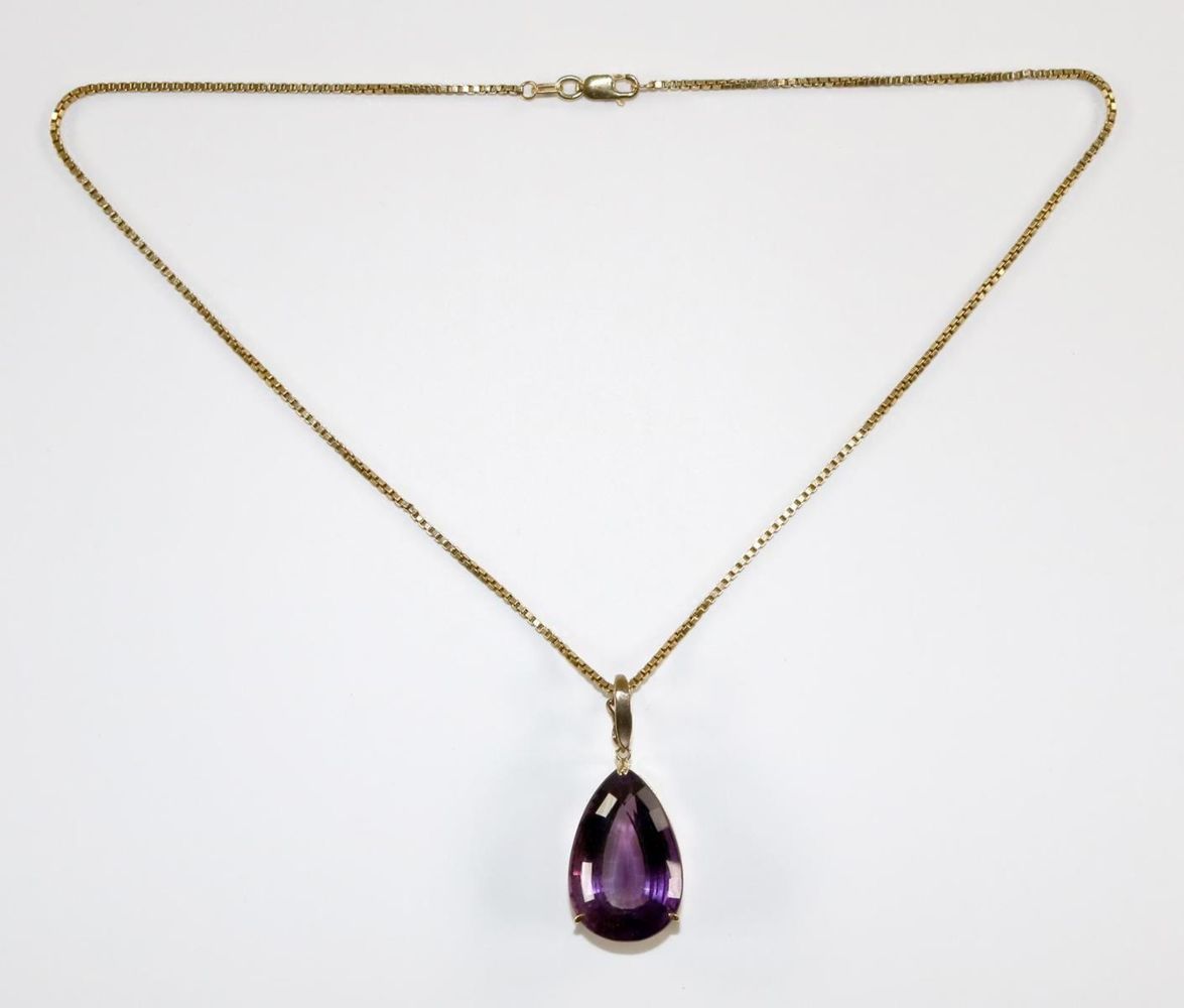 Große Abbildung Nr.2: 134-2403 Amethystanhänger.: (Schmuck, Anhänger)
