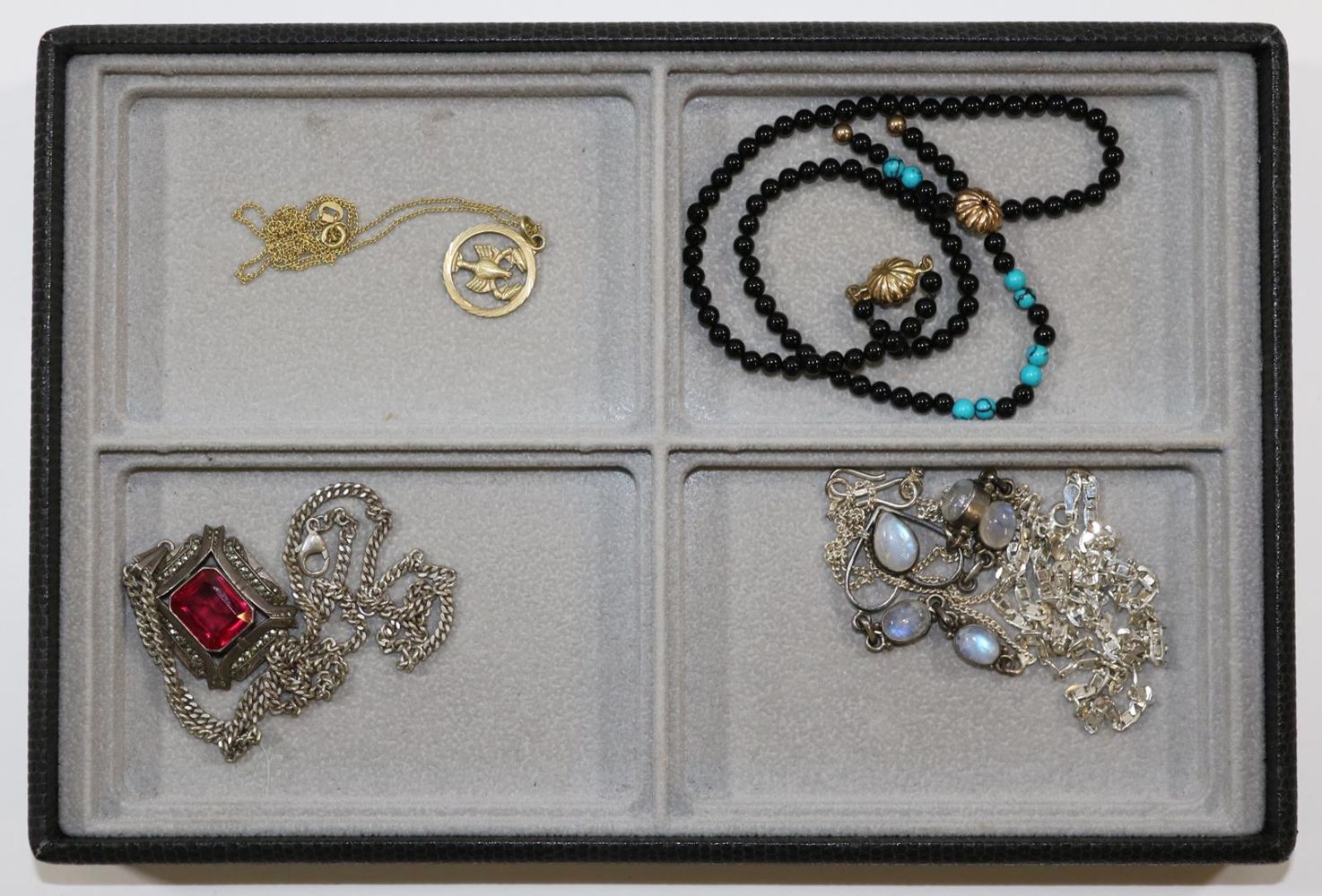 Große Abbildung Nr.2: 134-2420 Gold- u. Silberschmuck.: (Schmuck)