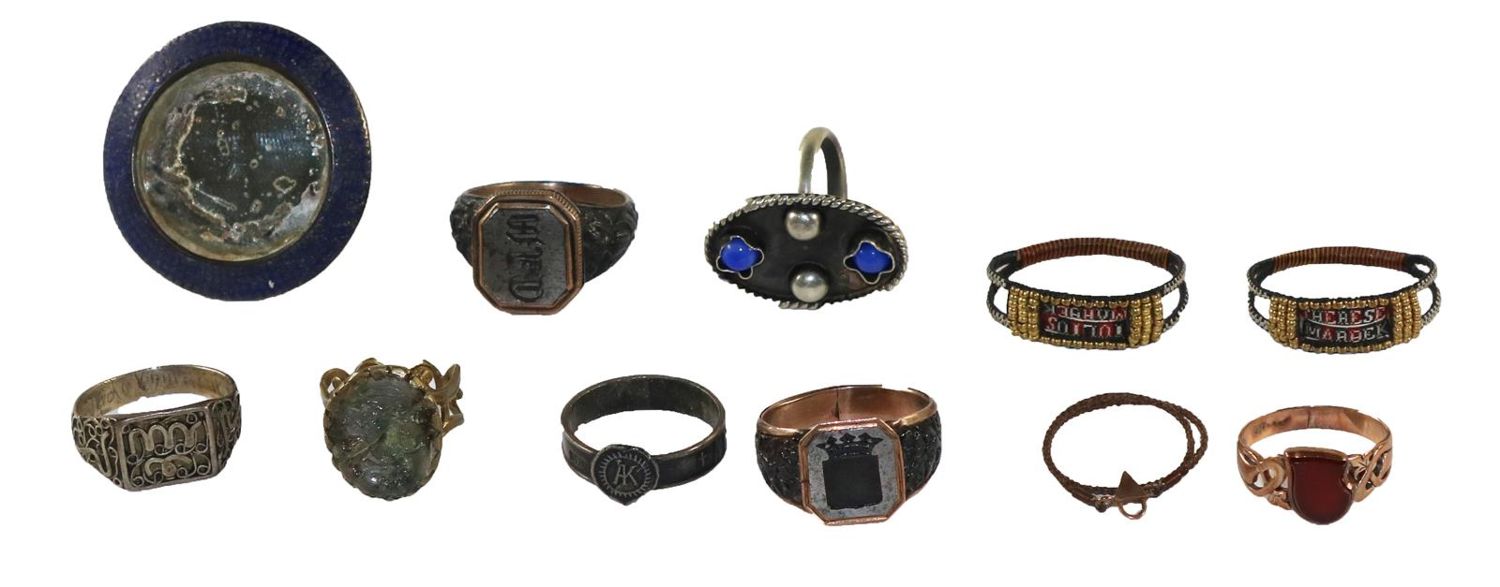 Große Abbildung Nr.1: 134-2453 Historische Ringsammlung.: (Schmuck, Ringe)
