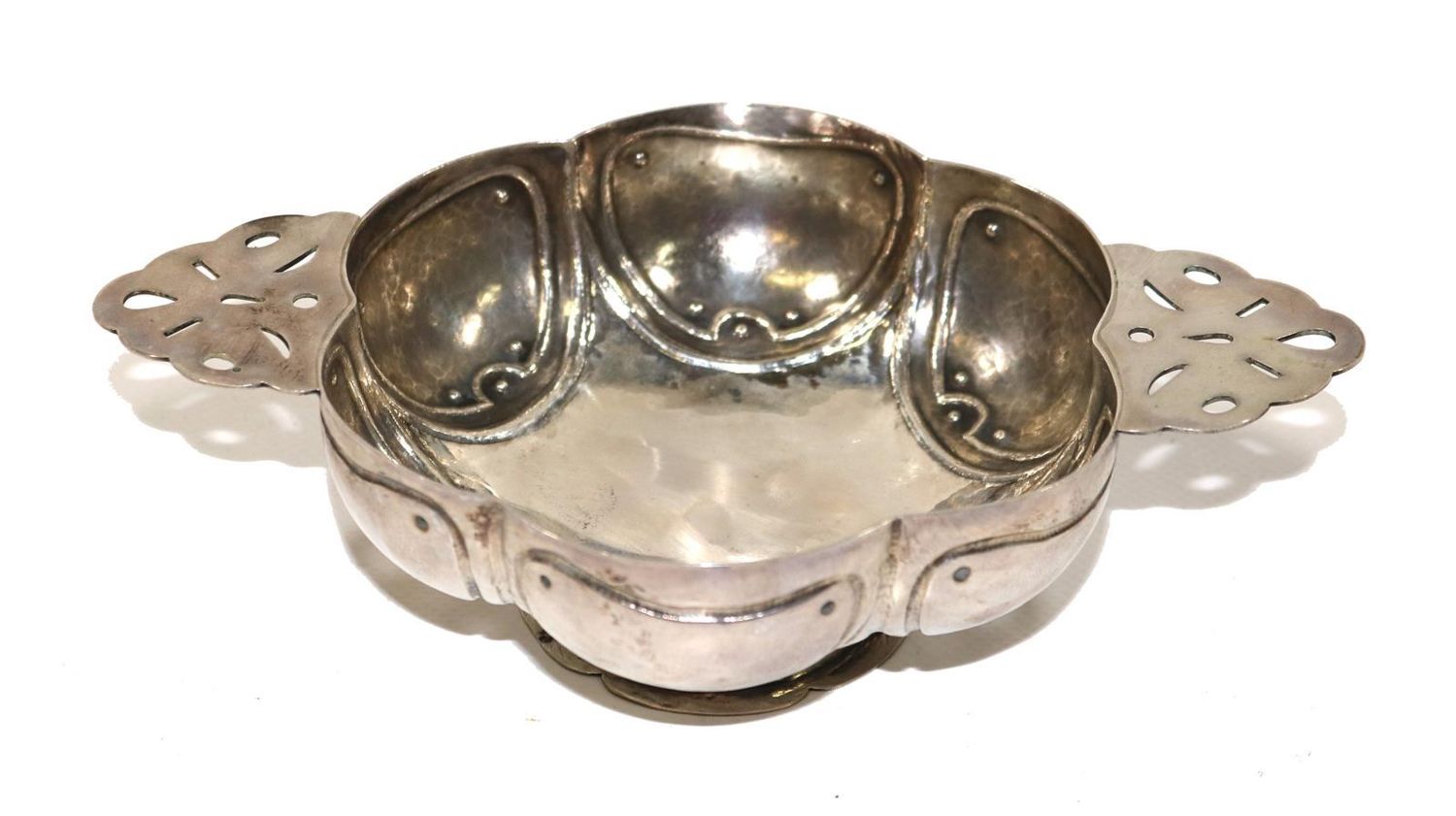 Große Abbildung Nr.1: 134-2461 Jugendstil Silberschale.: (Silber)