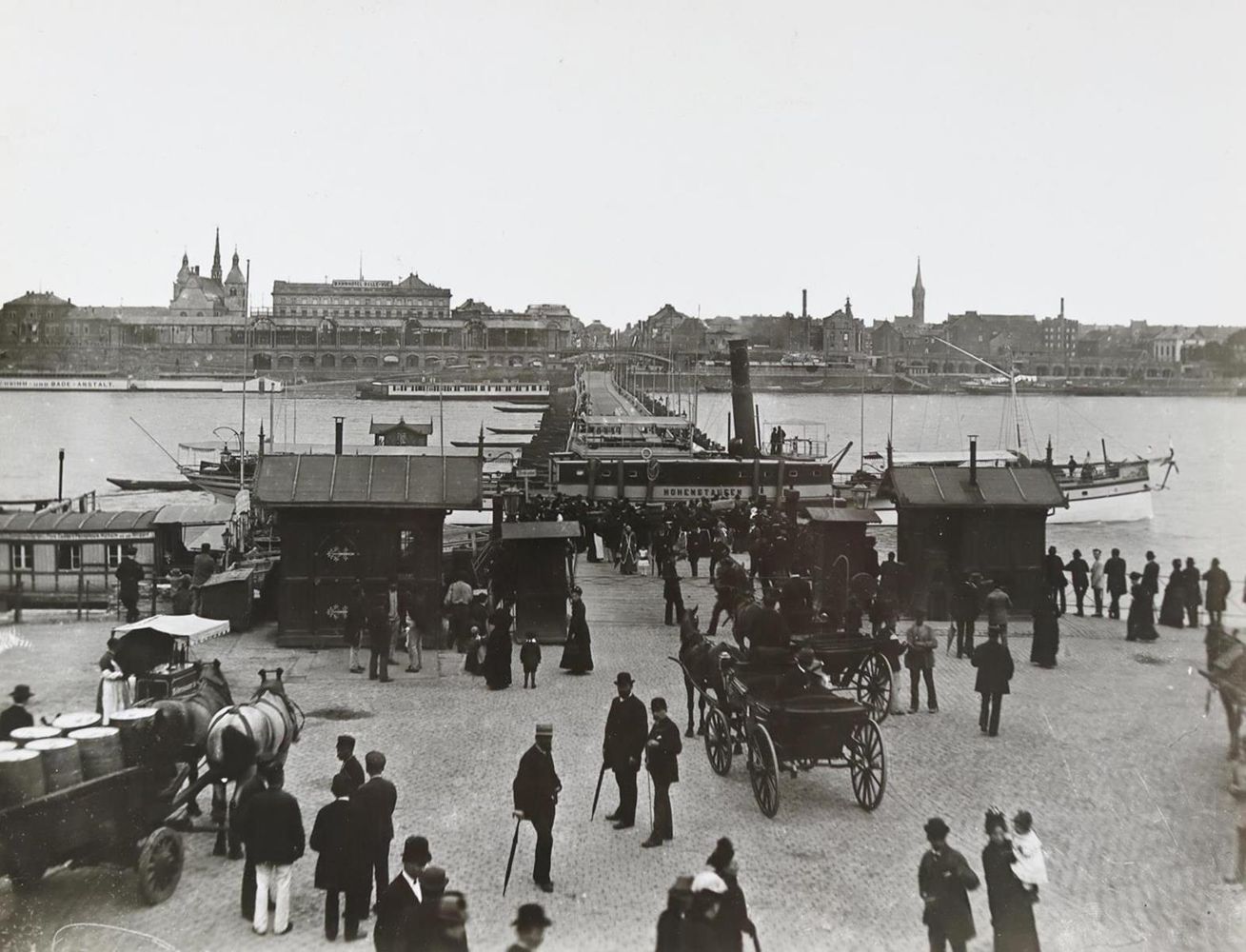 Große Abbildung Nr.3: 134-2651 Sammlung: (Photographie)