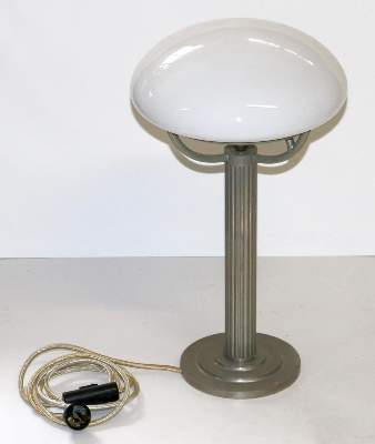Bild Nr.2: 134-2163 Art Deco Lampe: (Varia, Lampen)