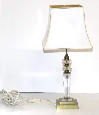 Bild Nr.2: 134-2165 Tischlampe: (Varia, Lampen)