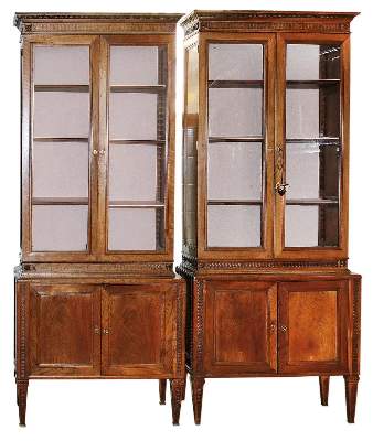 Bild Nr.1: 134-2368 Zwei Bibliotheksschränke, England.: (Möbel)