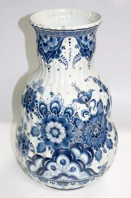 Bild Nr.1: 134-2397 Vase im: (Porzellan u. Keramik)