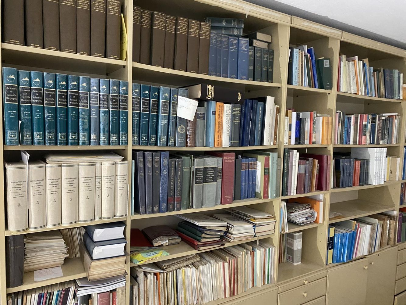 Große Abbildung Nr.7: 135-1097 Handbibliothek: (Bibliographie und Buchwesen)