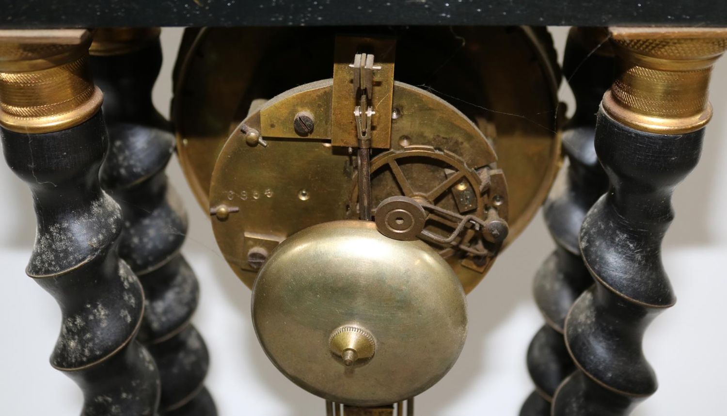 Große Abbildung Nr.4: 135-2554 Pendule.: (Uhren)