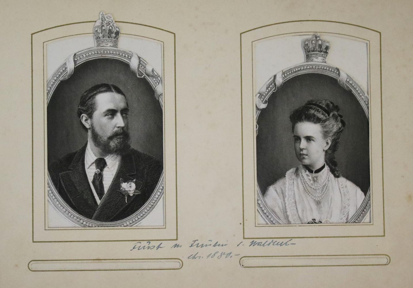 Große Abbildung Nr.1: 135-2596 Album: (Portrait, Russland)