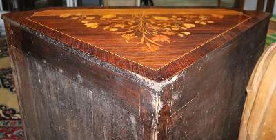 Bild Nr.6: 135-2490 Eckschrank: (Möbel)
