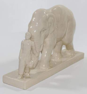 Bild Nr.2: 135-2515 Elefant mit Führer: (Porzellan u. Keramik)