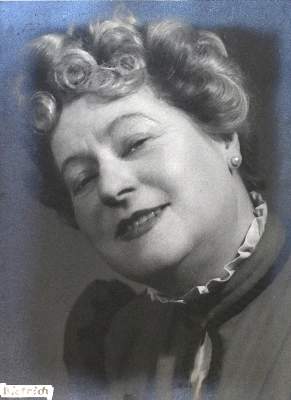 Bild Nr.1: 135-695 Madame Kegels Geheimnis.: (Film - Theater - Tanz)