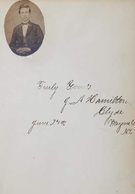 Bild Nr.2: 135-898 Walnut Hill School.: (Stammbücher)