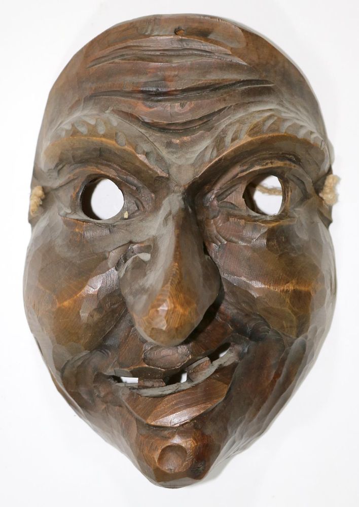 Große Abbildung Nr.1: 136-2249 Holzmaske, Larve: (Varia)