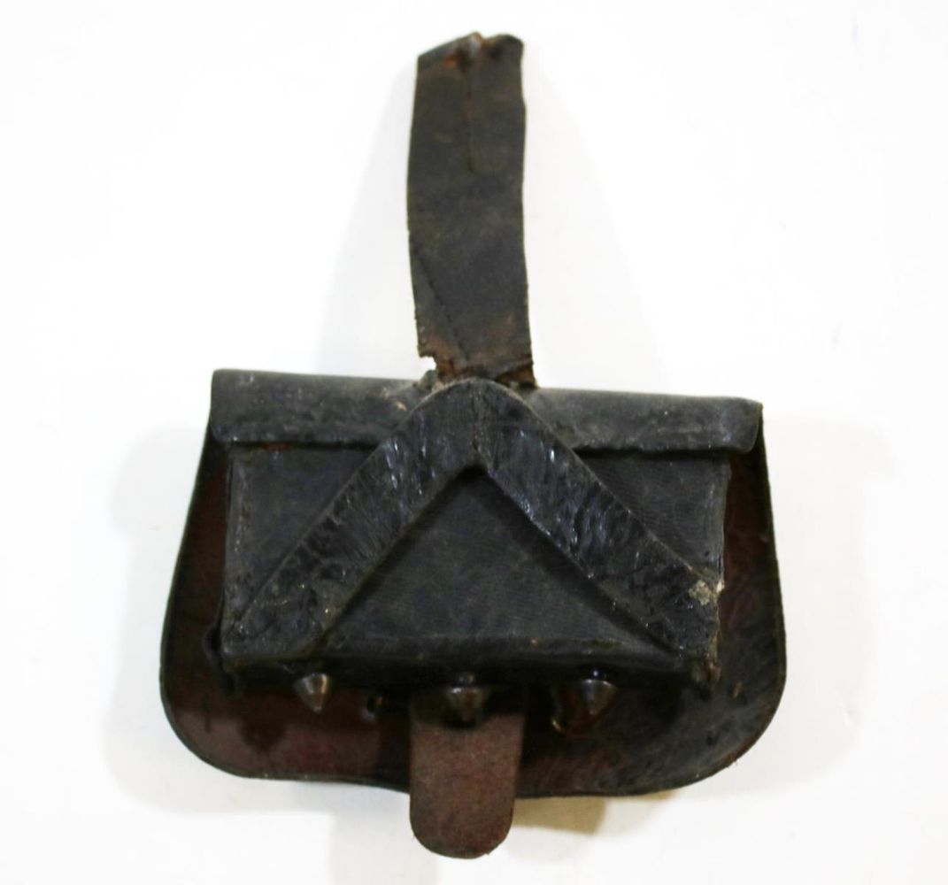 Große Abbildung Nr.2: 136-2272 Kartuschkasten.: (Varia, Militaria)