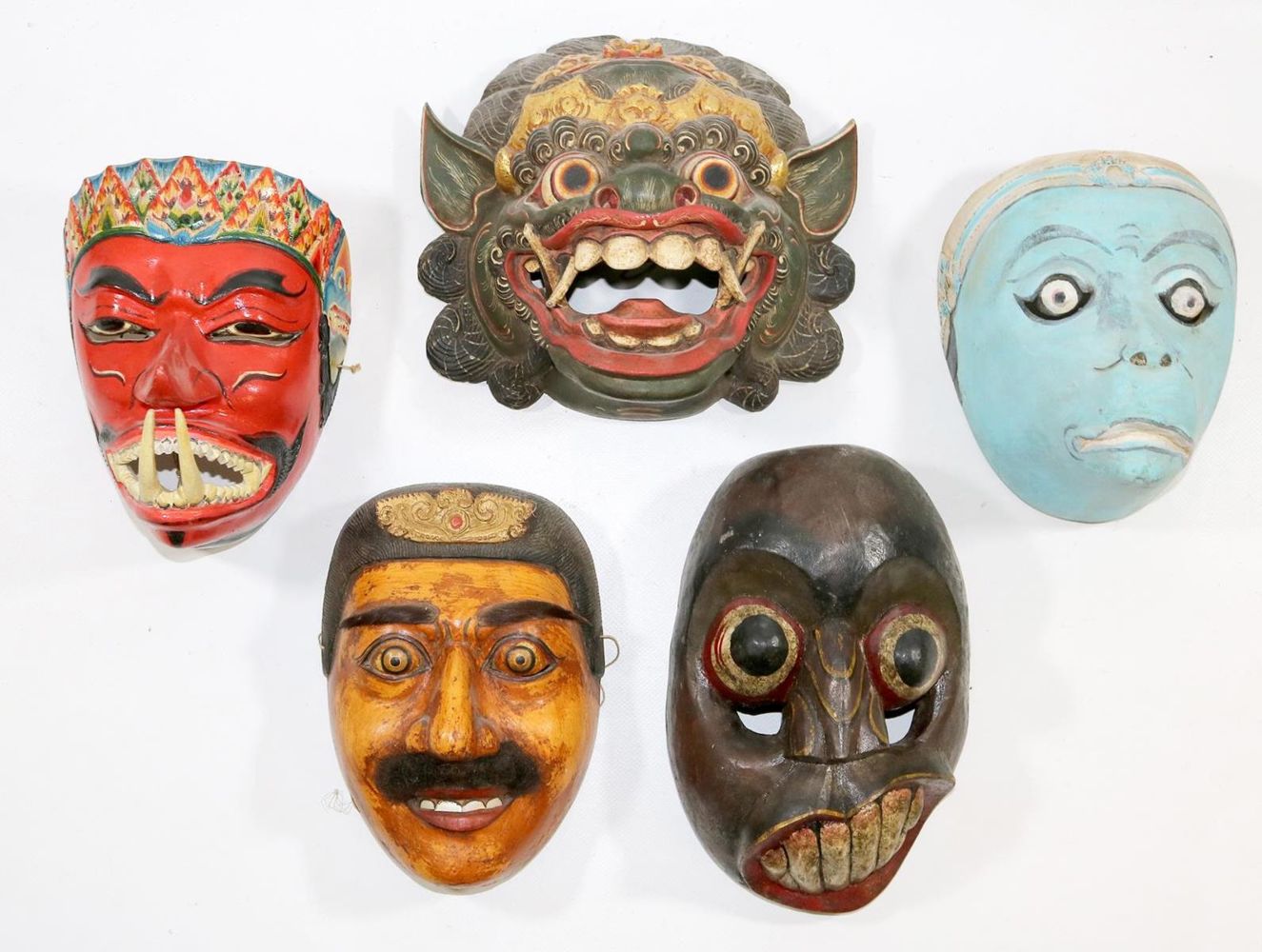 Große Abbildung Nr.1: 136-2380 Java 5 Wayang-Masken.: (Asiatika)