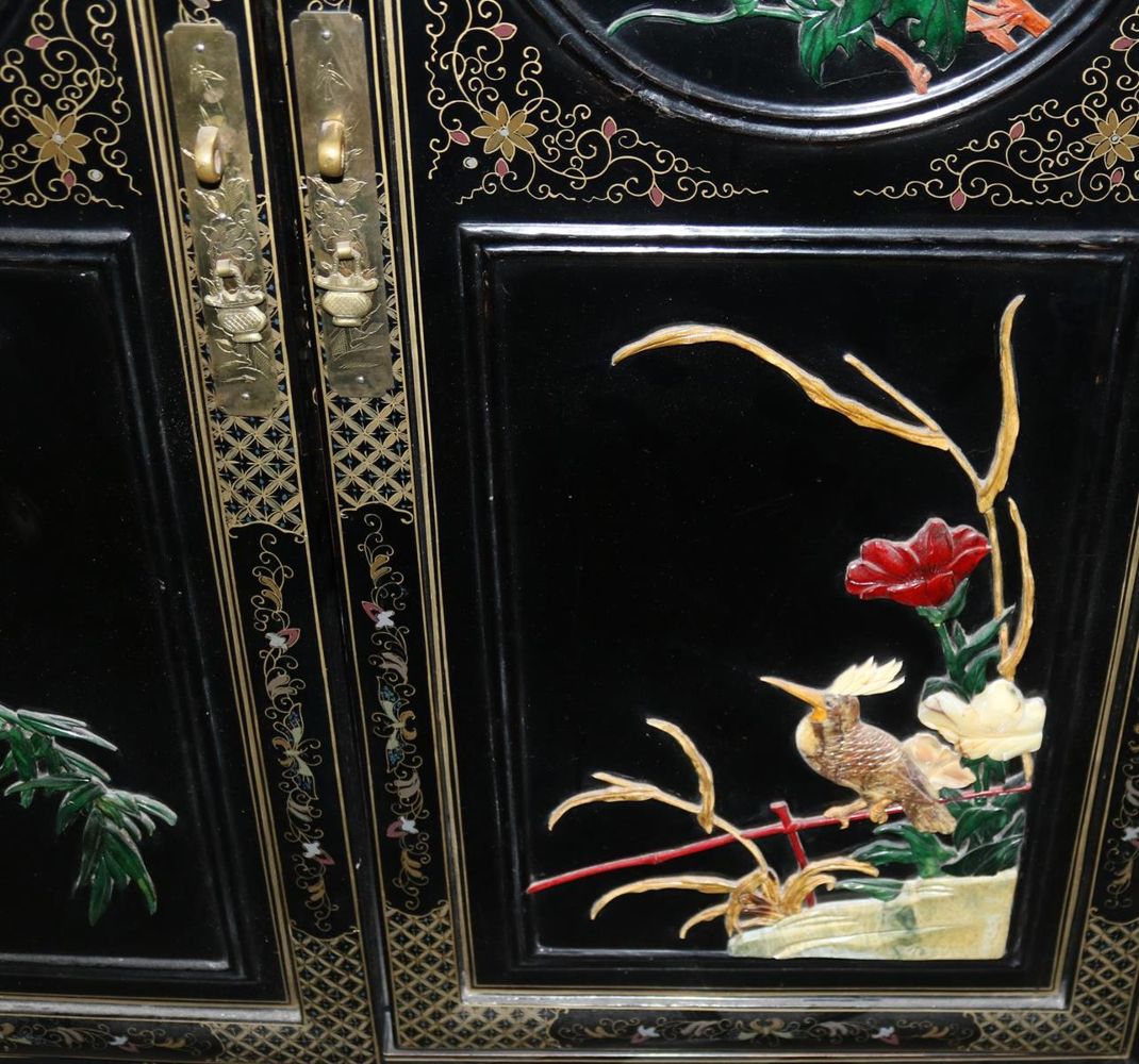 Große Abbildung Nr.9: 136-2381 Kleiner Lackschrank China: (Asiatika)