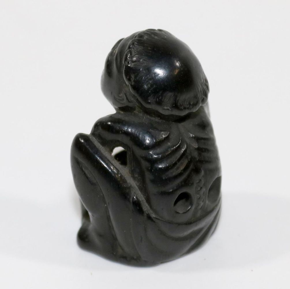 Große Abbildung Nr.2: 136-2388 Netsuke.: (Asiatika)
