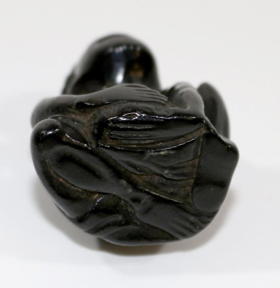 Große Abbildung Nr.3: 136-2388 Netsuke.: (Asiatika)