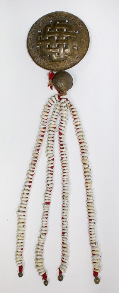 Große Abbildung Nr.1: 136-2403 Lange, vierteilige Muschelkette: (Asiatika, Tibet)