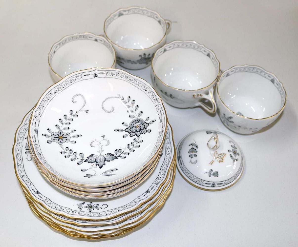 Große Abbildung Nr.2: 136-2484 Meissen Indisch schwarz: (Porzellan u. Keramik, Meissen)