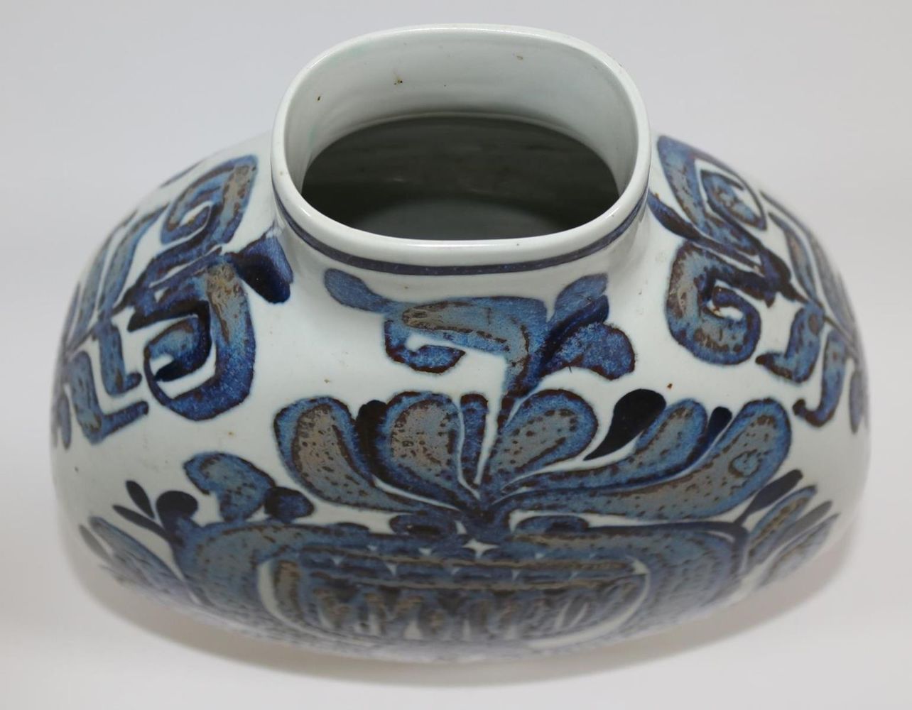 Große Abbildung Nr.2: 136-2503 Vase.: (Porzellan u. Keramik)
